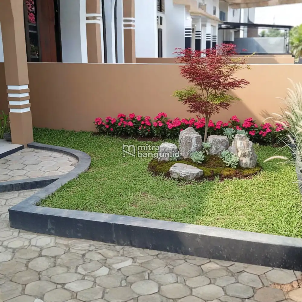 Taman Depan Rumah yang Sederhana