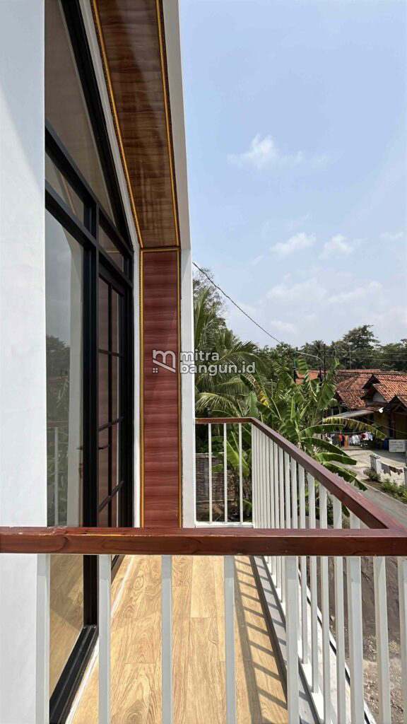 Balkon Minimalis dari Hasil Bangun Rumah ala Kontraktor Palembang